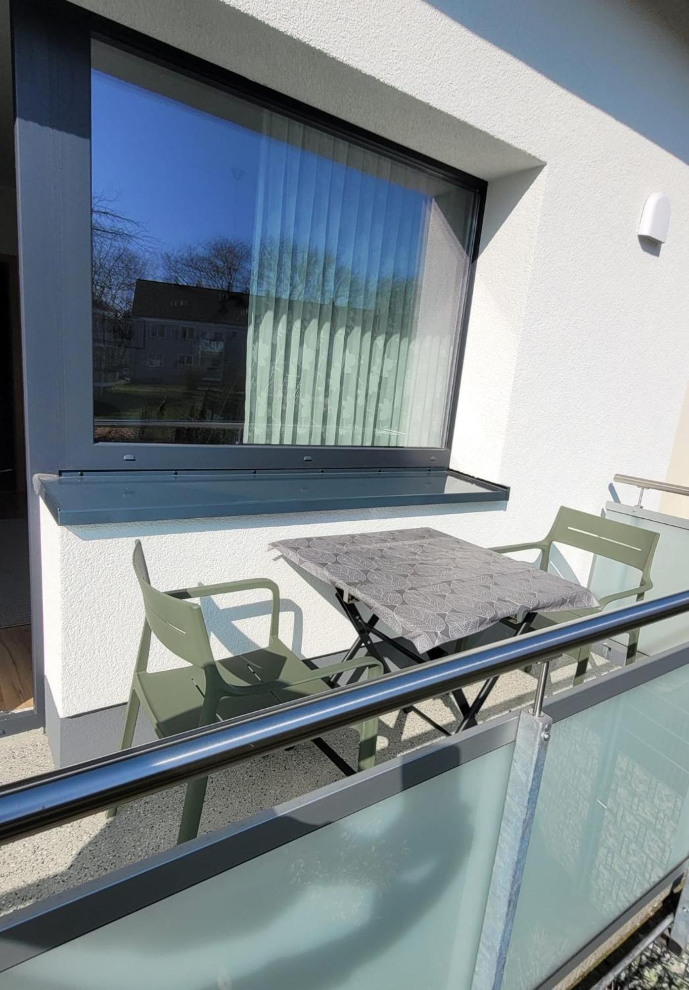 Ruhig Gelegene 2-Zi Fewo, Wallbox, Balkon Essen Exteriér fotografie